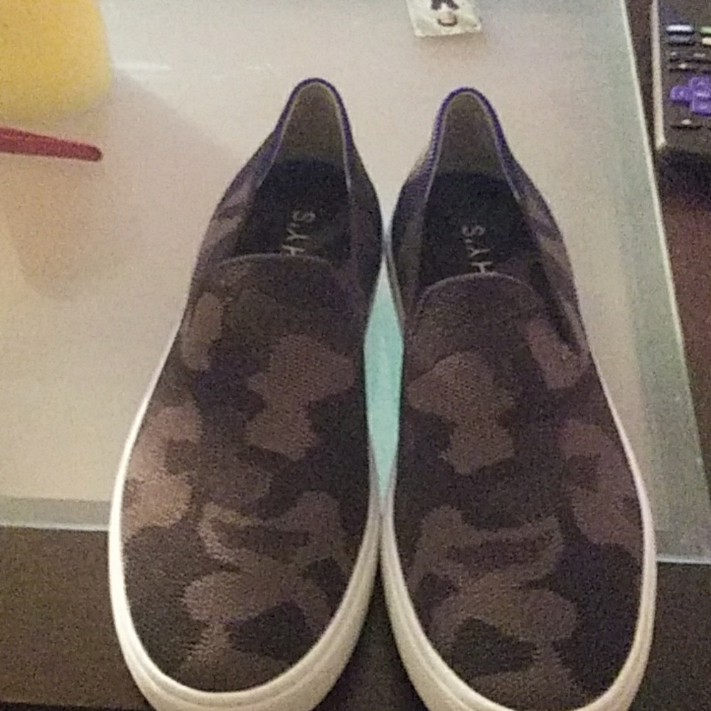 New never worn Shoes